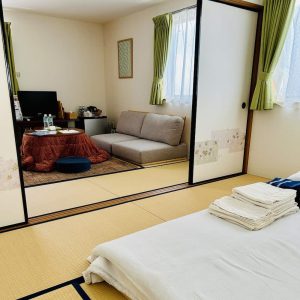 正方形　ベッドルームリビング